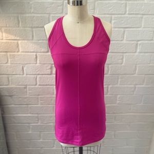 RUNS SMALL | Noppies maternity workout stretchy shirt | size large